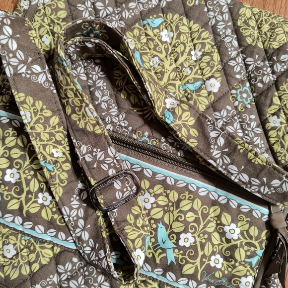 Vera Bradley Sittin' in a Tree print crossbody messenger bag, 12"x13", birds - Picture 6 of 16